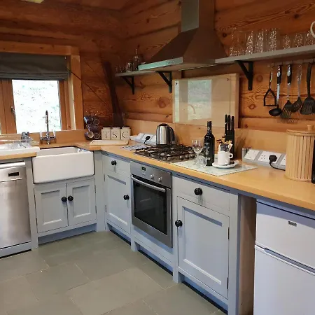 Chalet Damson Cabin