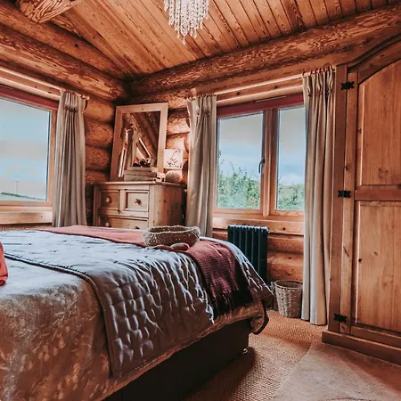Damson Cabin