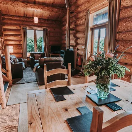 شاليه Damson Cabin
