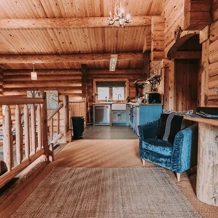 شاليه Damson Cabin