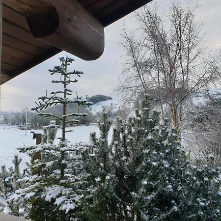 Damson Cabin