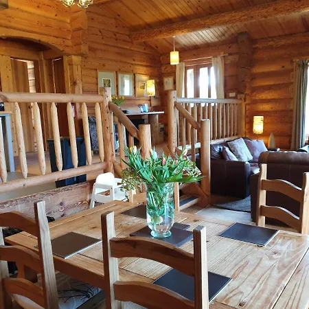 Damson Cabin Chalet *